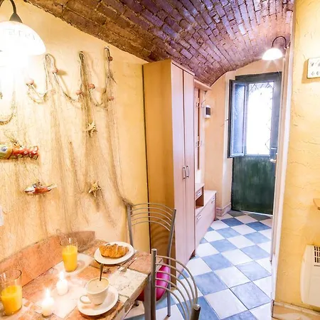 Cosy Little Love Nest In * Piran