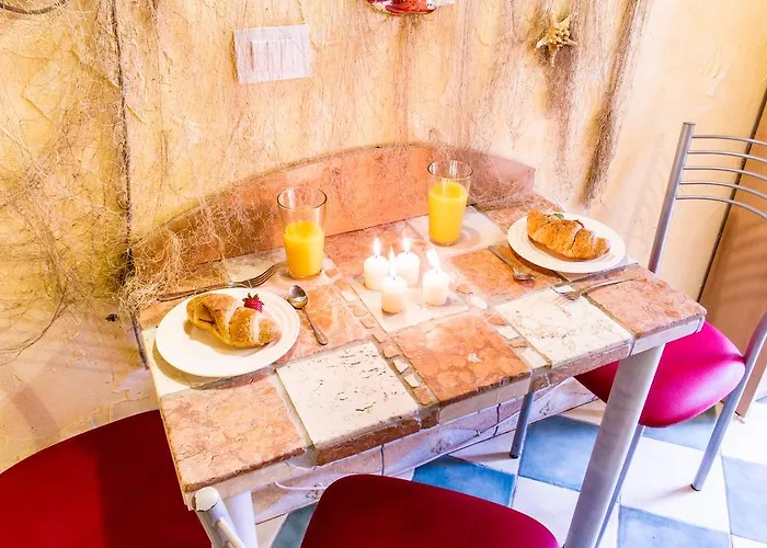 Cosy Little Nest In *