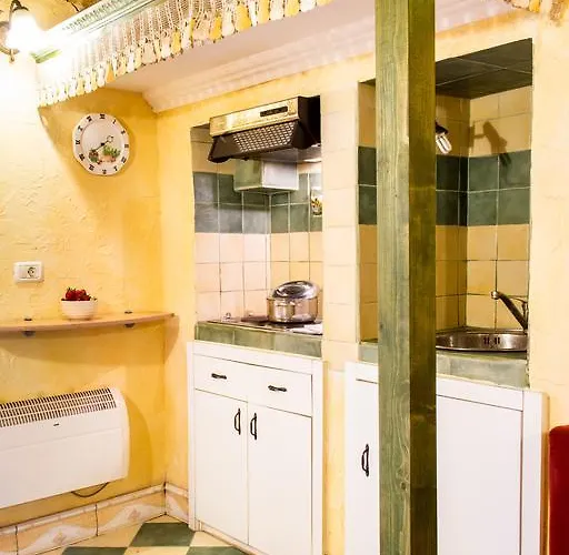 Cosy Little Nest In *